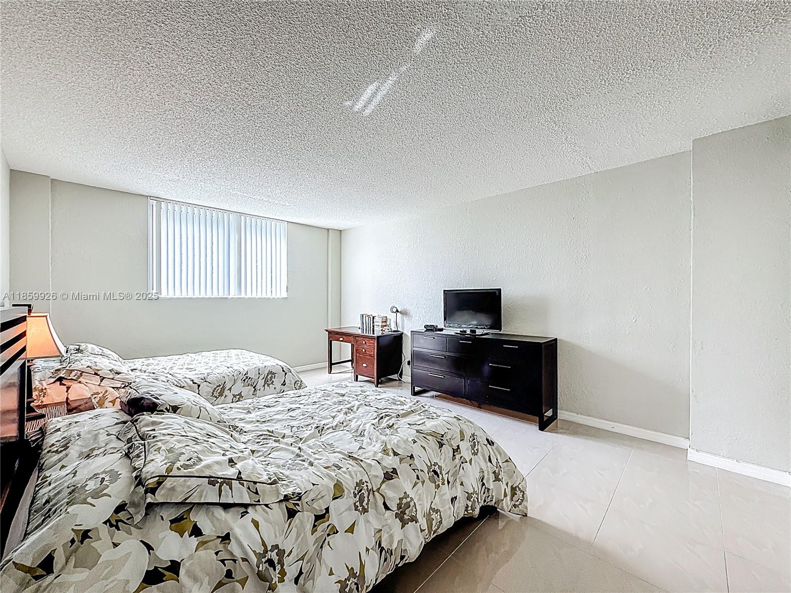 OCEANVIEW BUILDING B COND - Residential