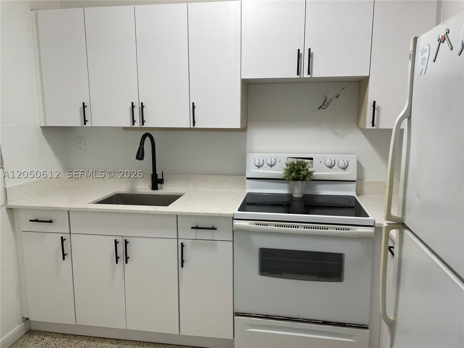 142 SW 18th Ave