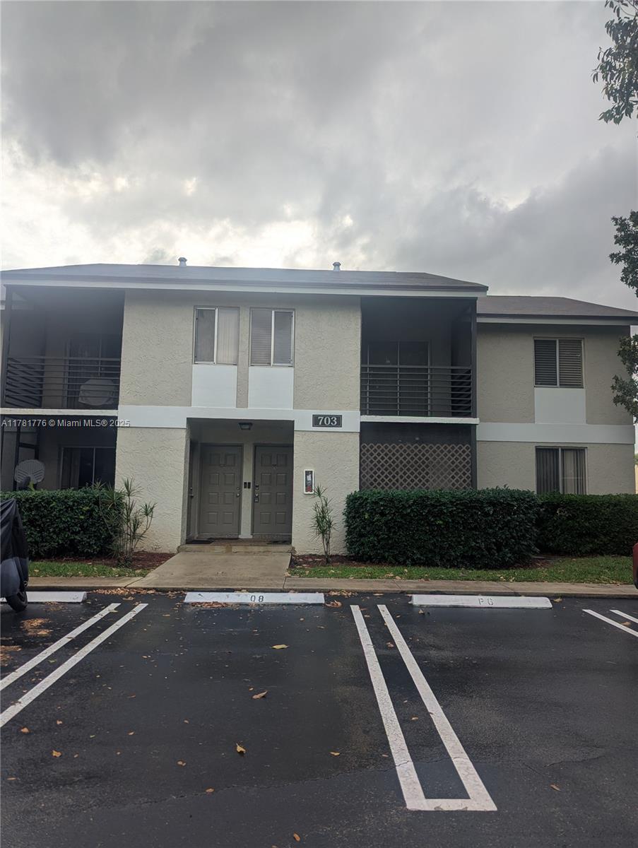 Rental Property at 703 Gardens Dr 204, Pompano Beach, Broward County, Florida - Bedrooms: 2 
Bathrooms: 1  - $2,000 MO.
