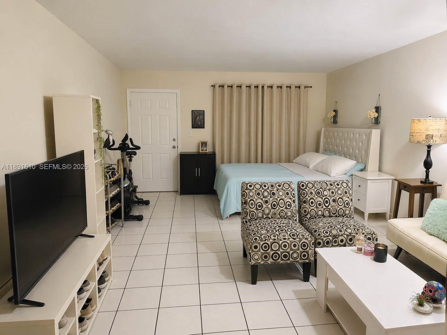 NEW WORLD CONDO APTS III - Residential