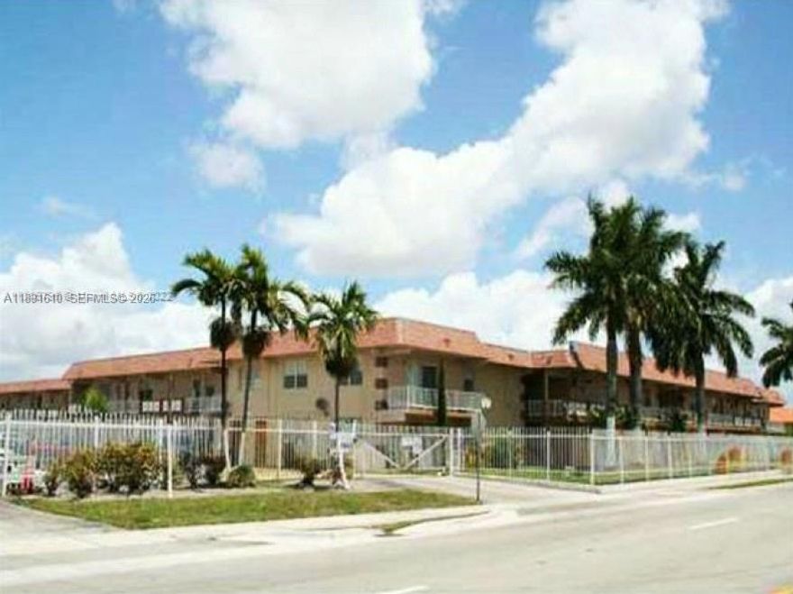 Perfect investment: Studio 1 bath for Sale. Perfect located in the heart of Miami Gardens close to main highways,Walmart supermarket and much more. Rent for $1,350 until sep, 2026 Association fee as low as $238.68 permonth.