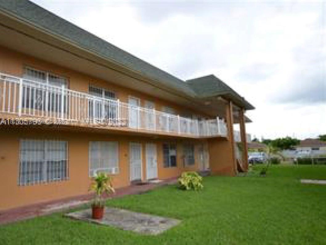 NEW WORLD CONDO APTS III - Residential