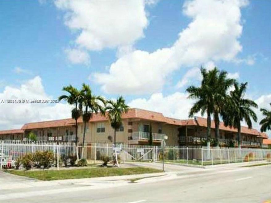 Perfect investment: Studio 1 bath for Sale. Perfect located in the heart of Miami Gardens close to main highways,Walmart supermarket and much more. Rent for $1,200 until sep, 2024 Association fee as low as $238.68 permonth.