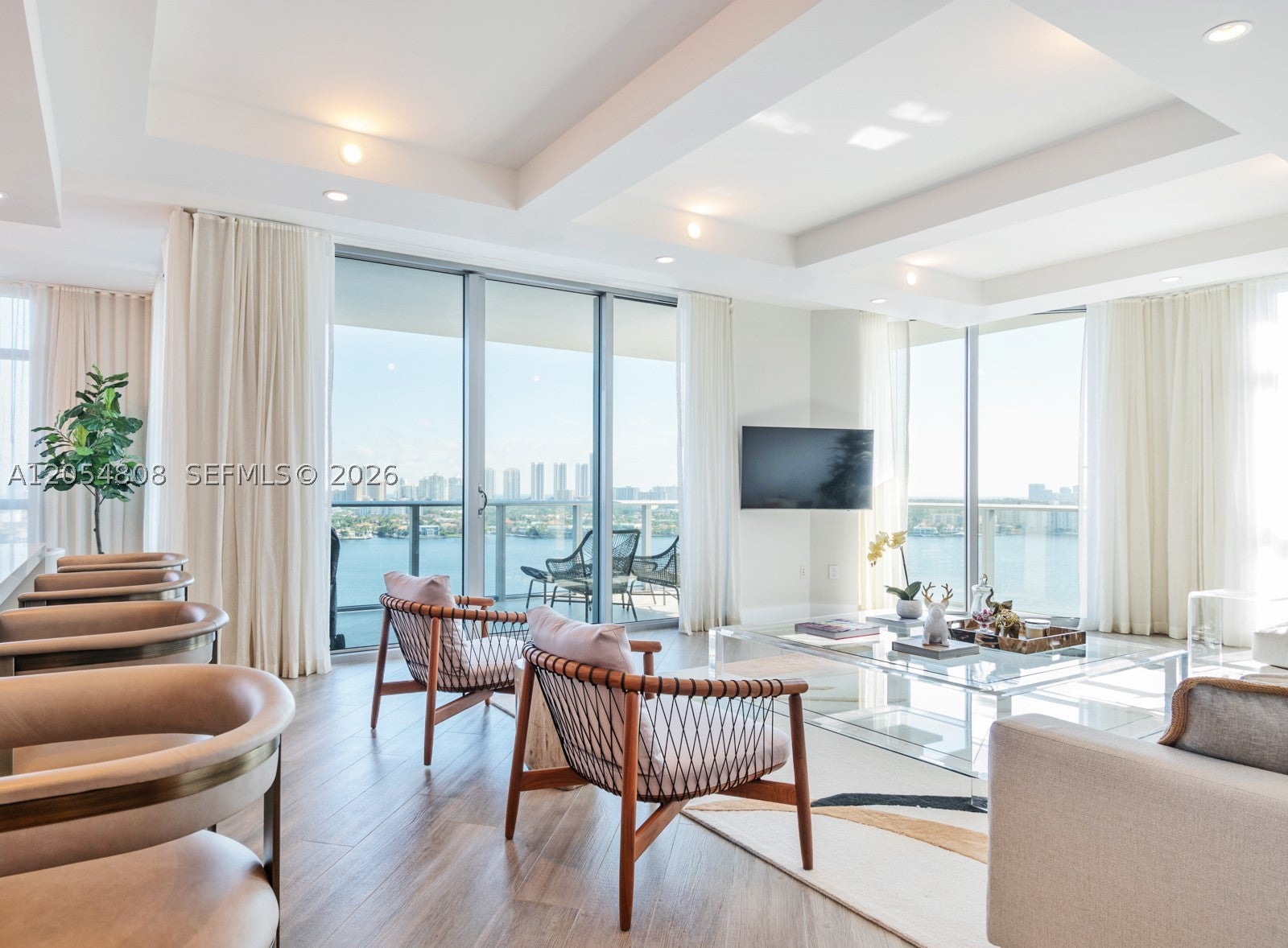 View photos, virtual tours, details... 17301 Biscayne Blvd 1609
