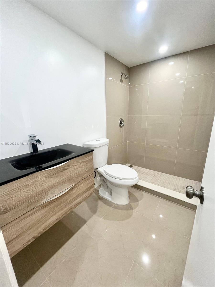 THE HORIZONS WEST CONDO # - Residential Lease