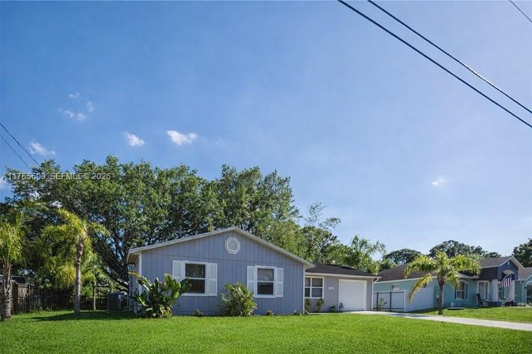 PORT ST LUCIE SECTION 13 - Residential