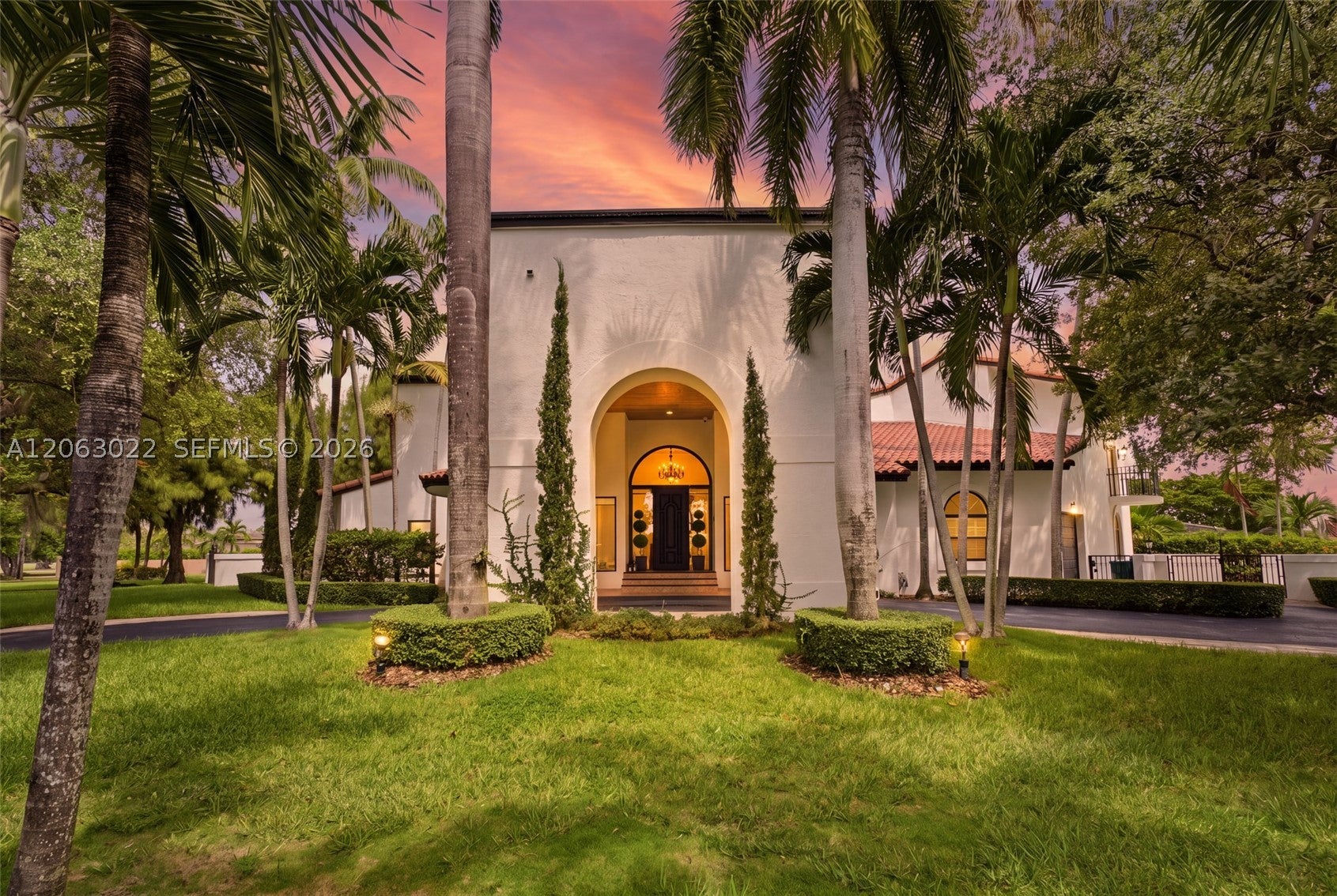 8215 Grand Canal Dr