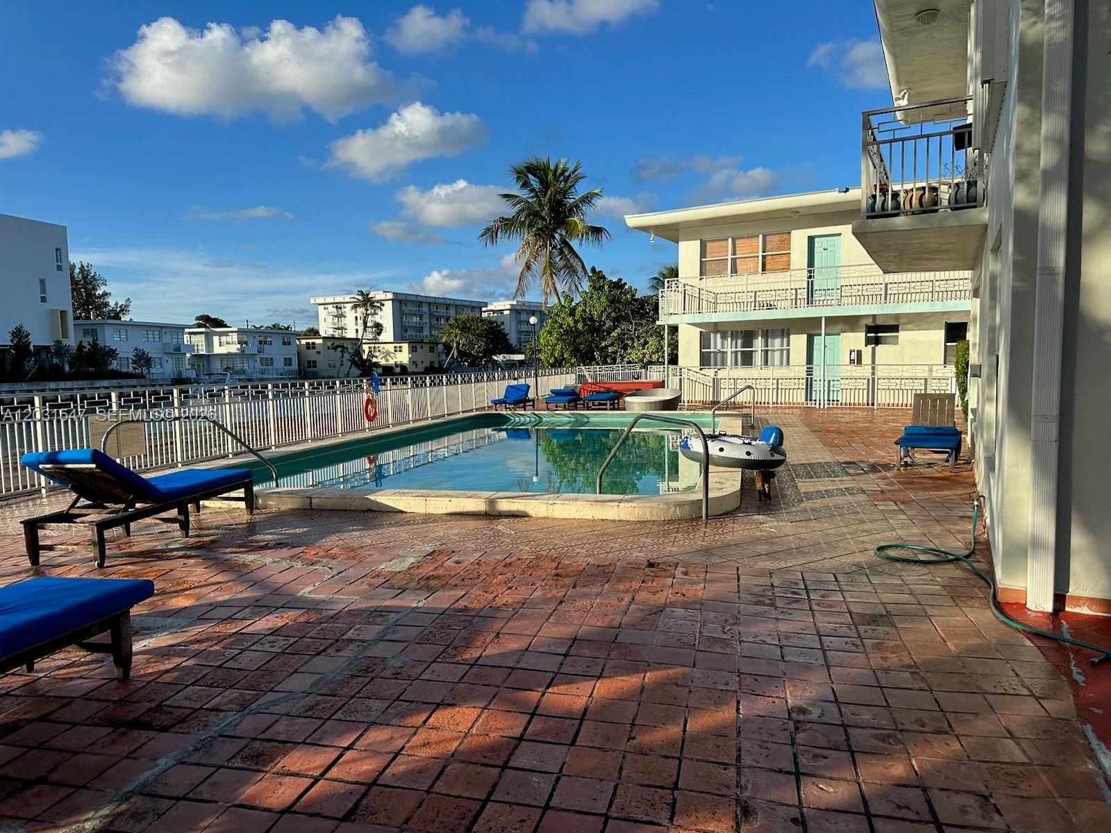 1275 Marseille Dr 40