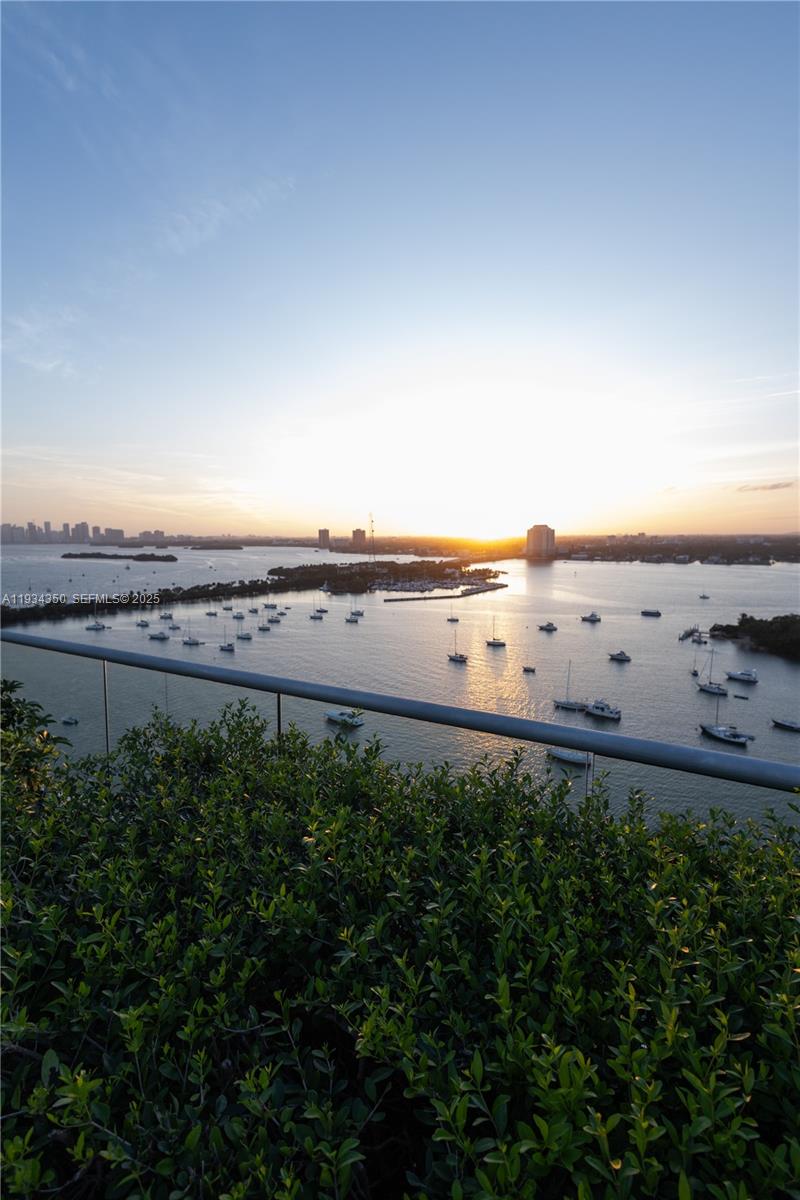 SPACE 01 CONDO - Residential Lease