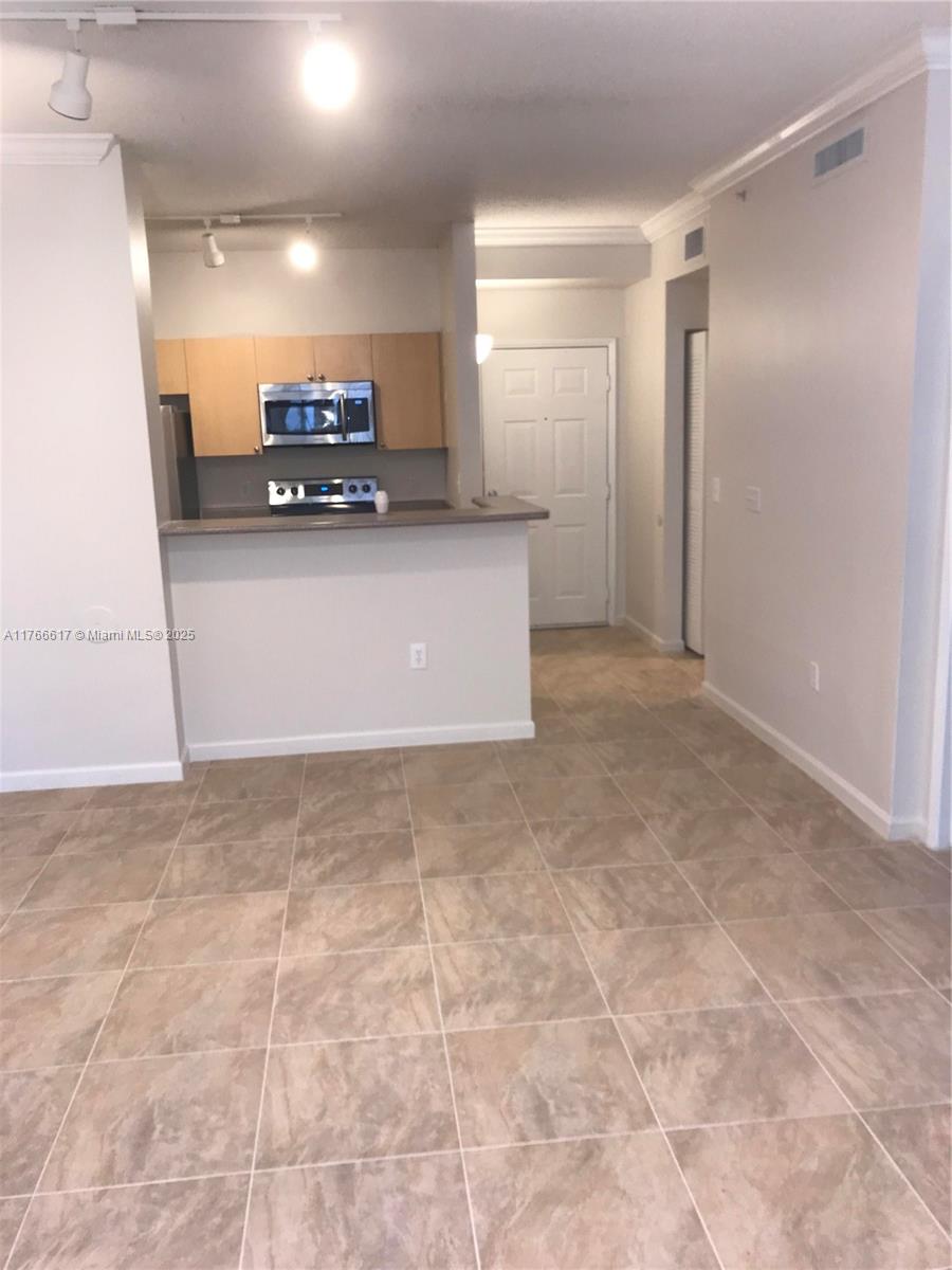 REGENT PARK CONDO - Residential