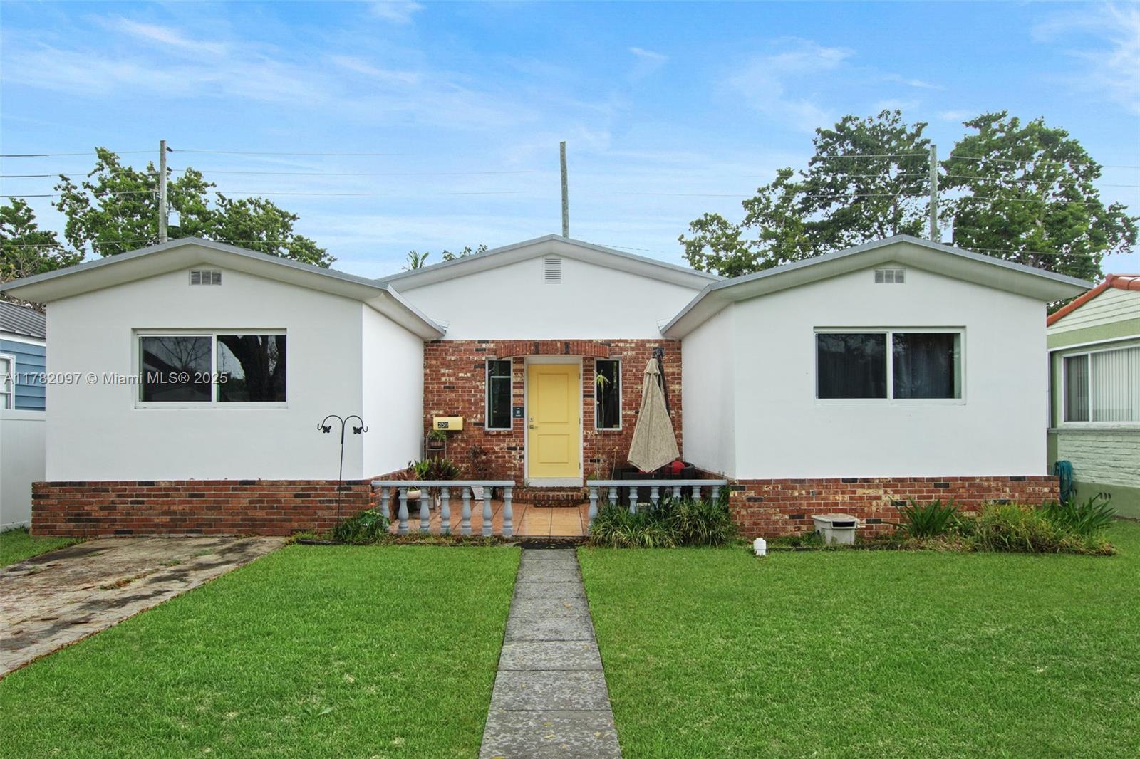 Property for Sale at 259 Nahkoda Dr, Miami Springs, Miami-Dade County, Florida - Bedrooms: 2 
Bathrooms: 1  - $669,000