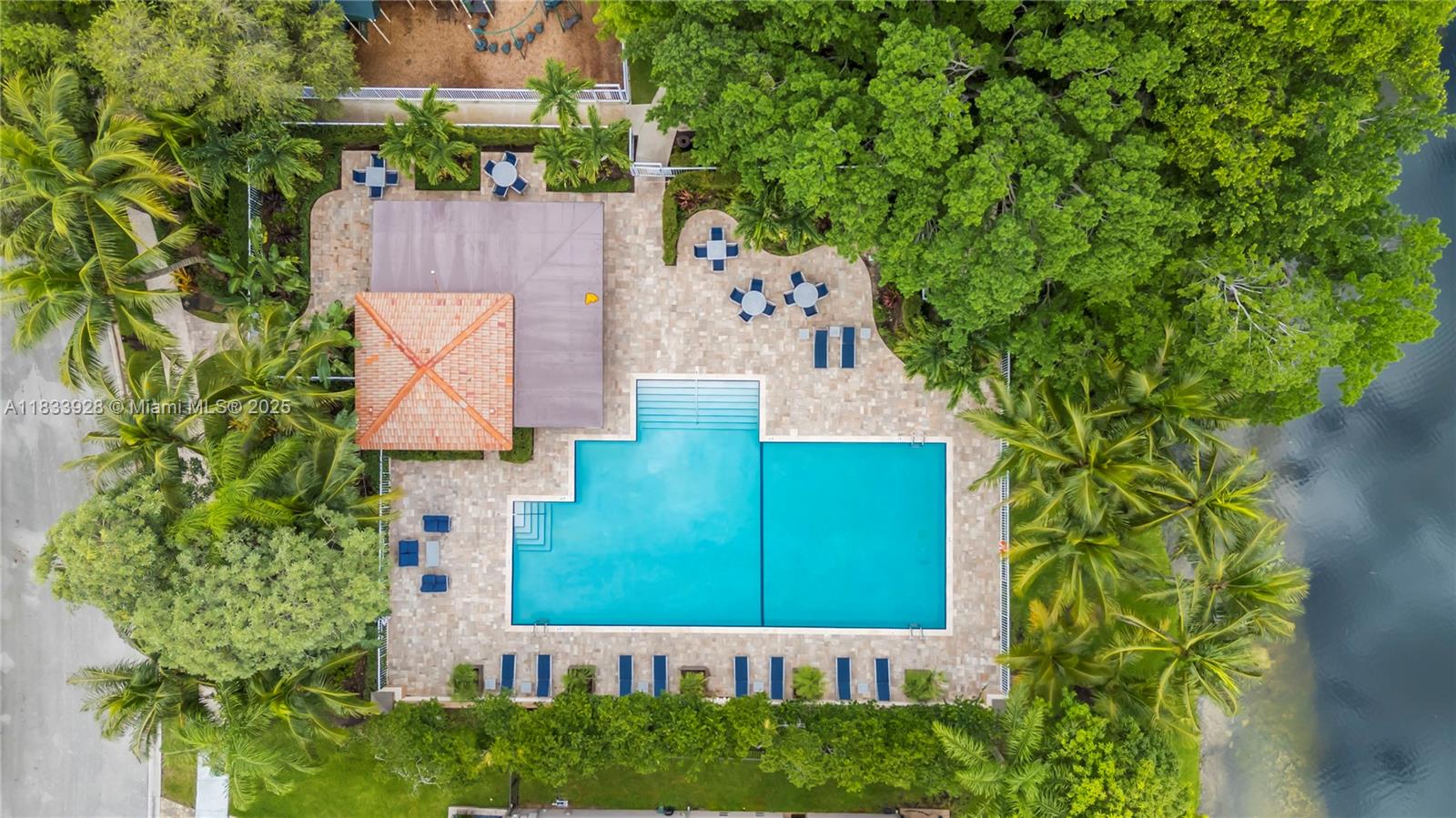 The Lakes - Residential