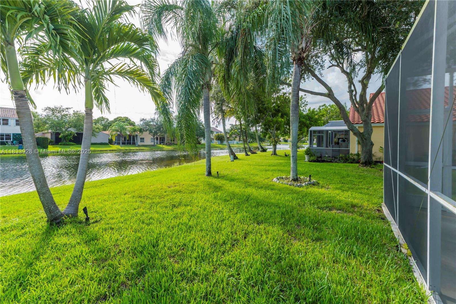 The Lakes - Residential