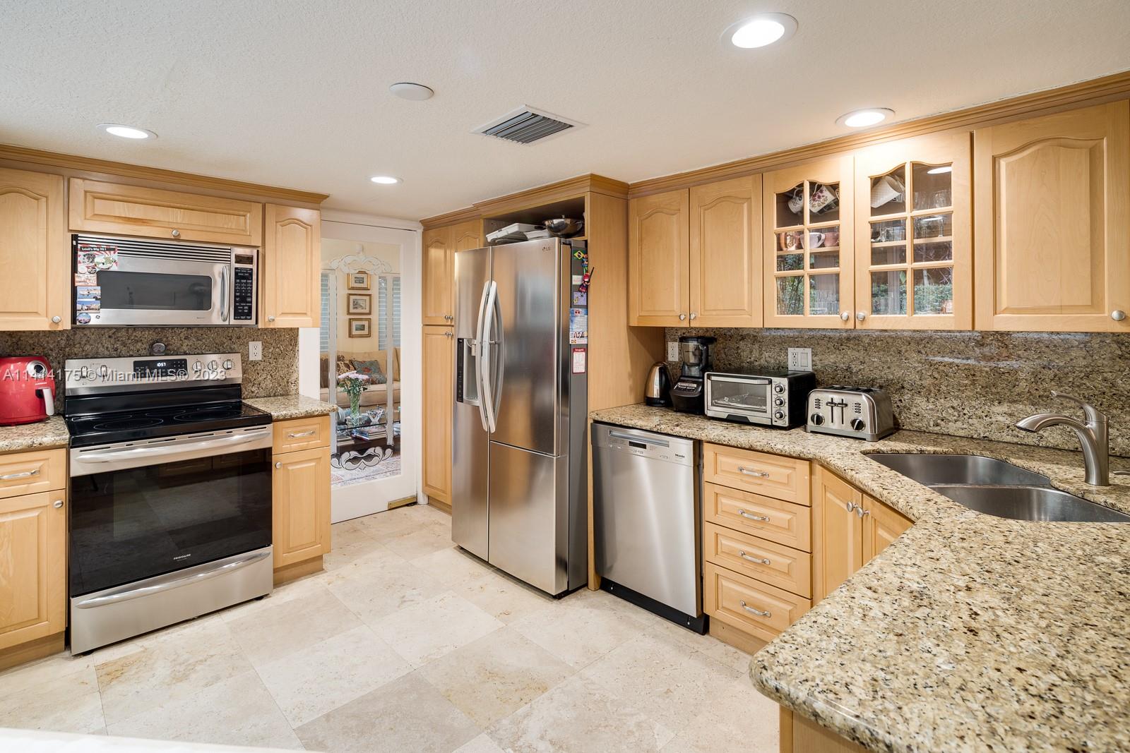 CORAL GAB SEC D REV PL - Residential