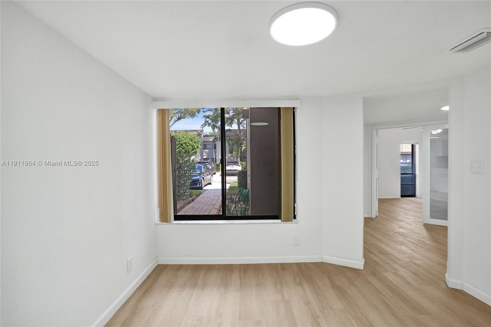 TRELLISES 5A CONDO - Residential