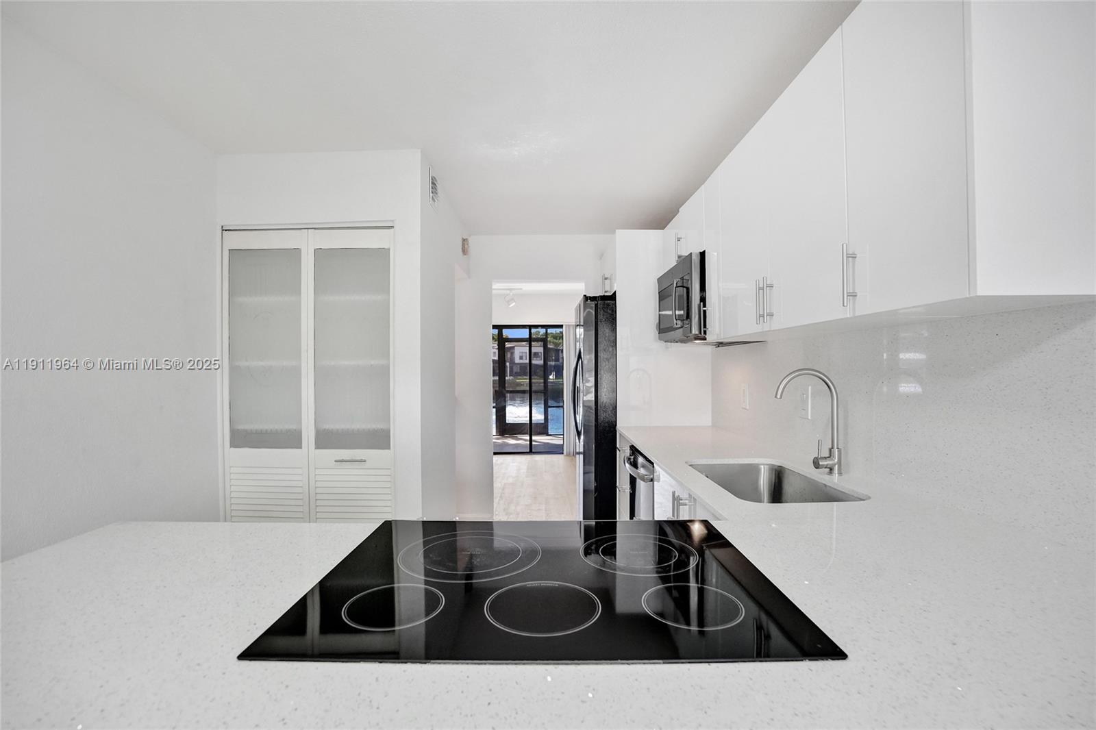 TRELLISES 5A CONDO - Residential