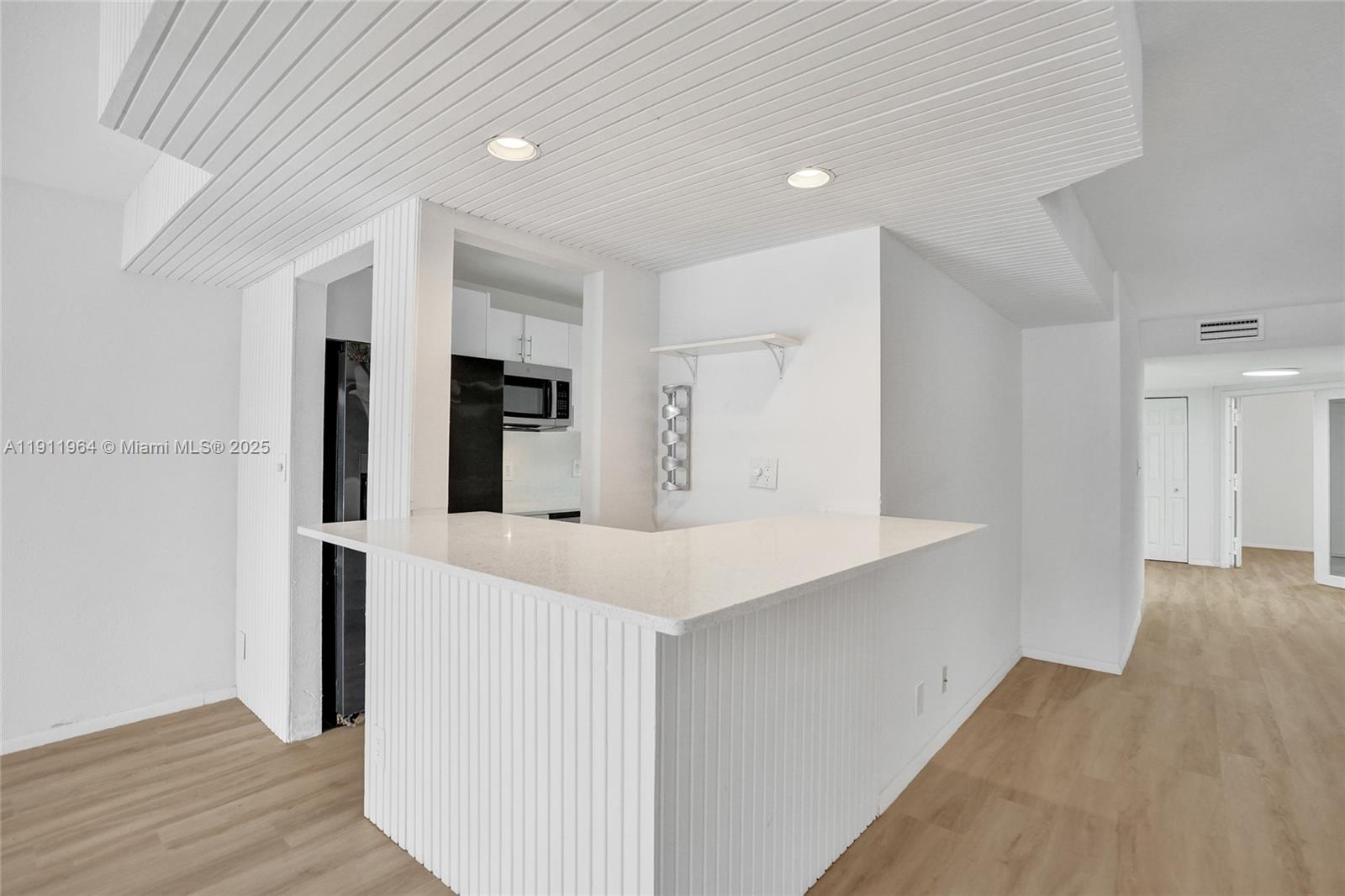 TRELLISES 5A CONDO - Residential