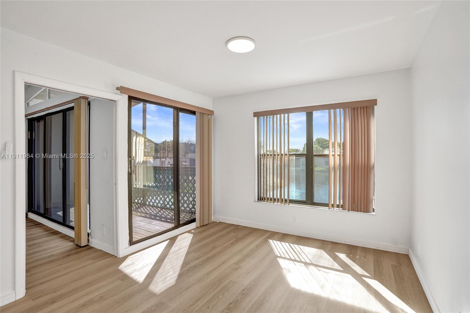 TRELLISES 5A CONDO - Residential