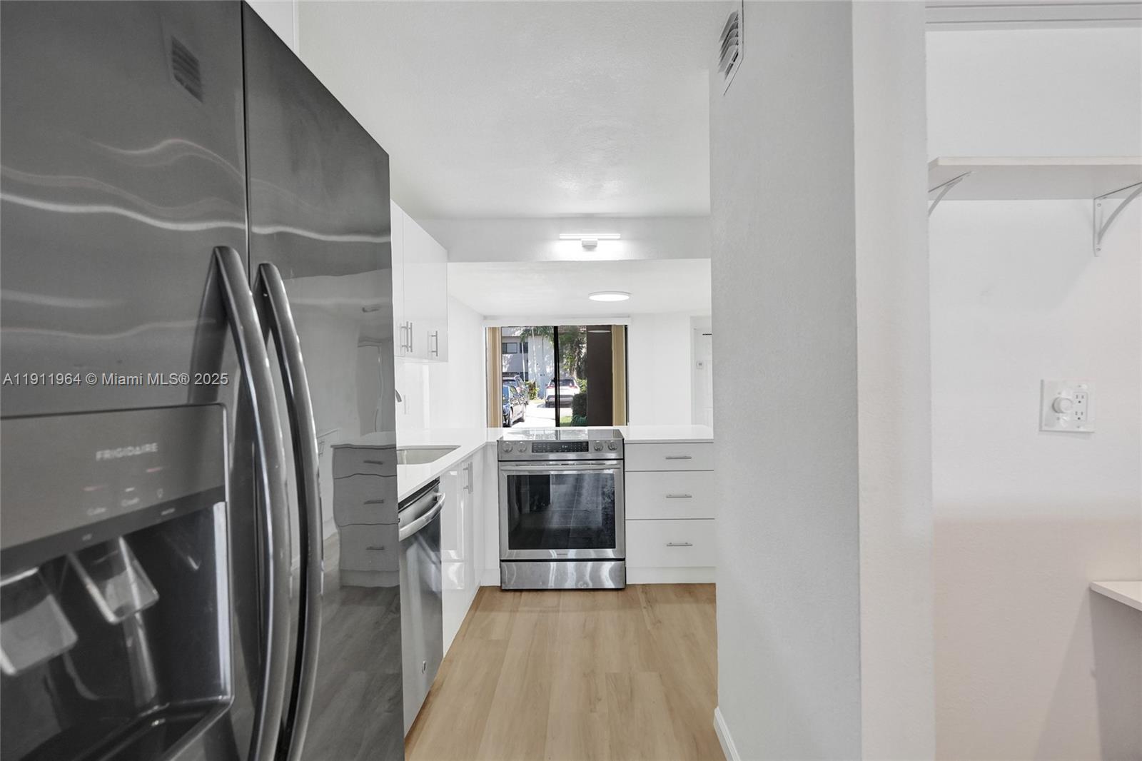 TRELLISES 5A CONDO - Residential