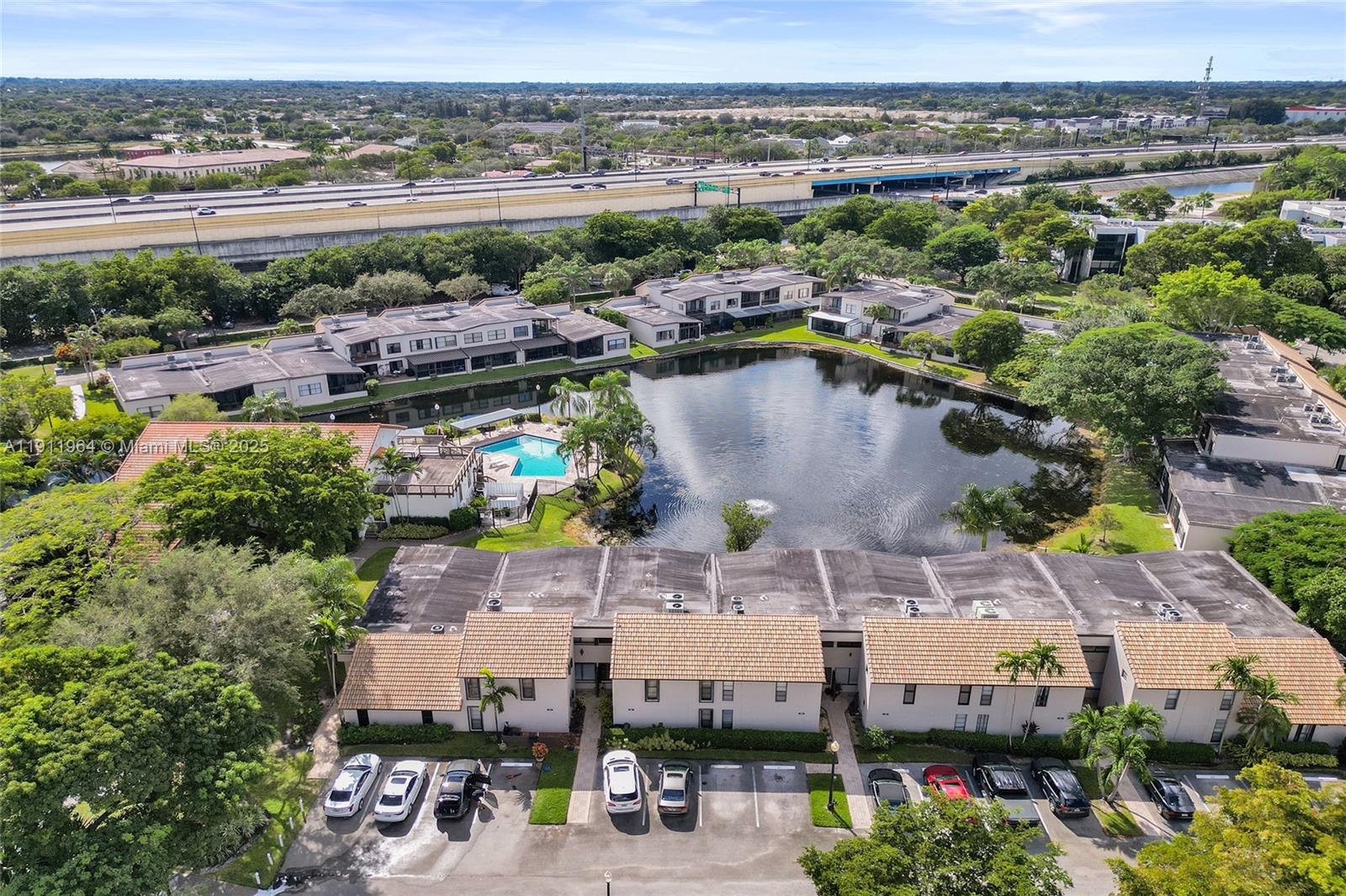 TRELLISES 5A CONDO - Residential