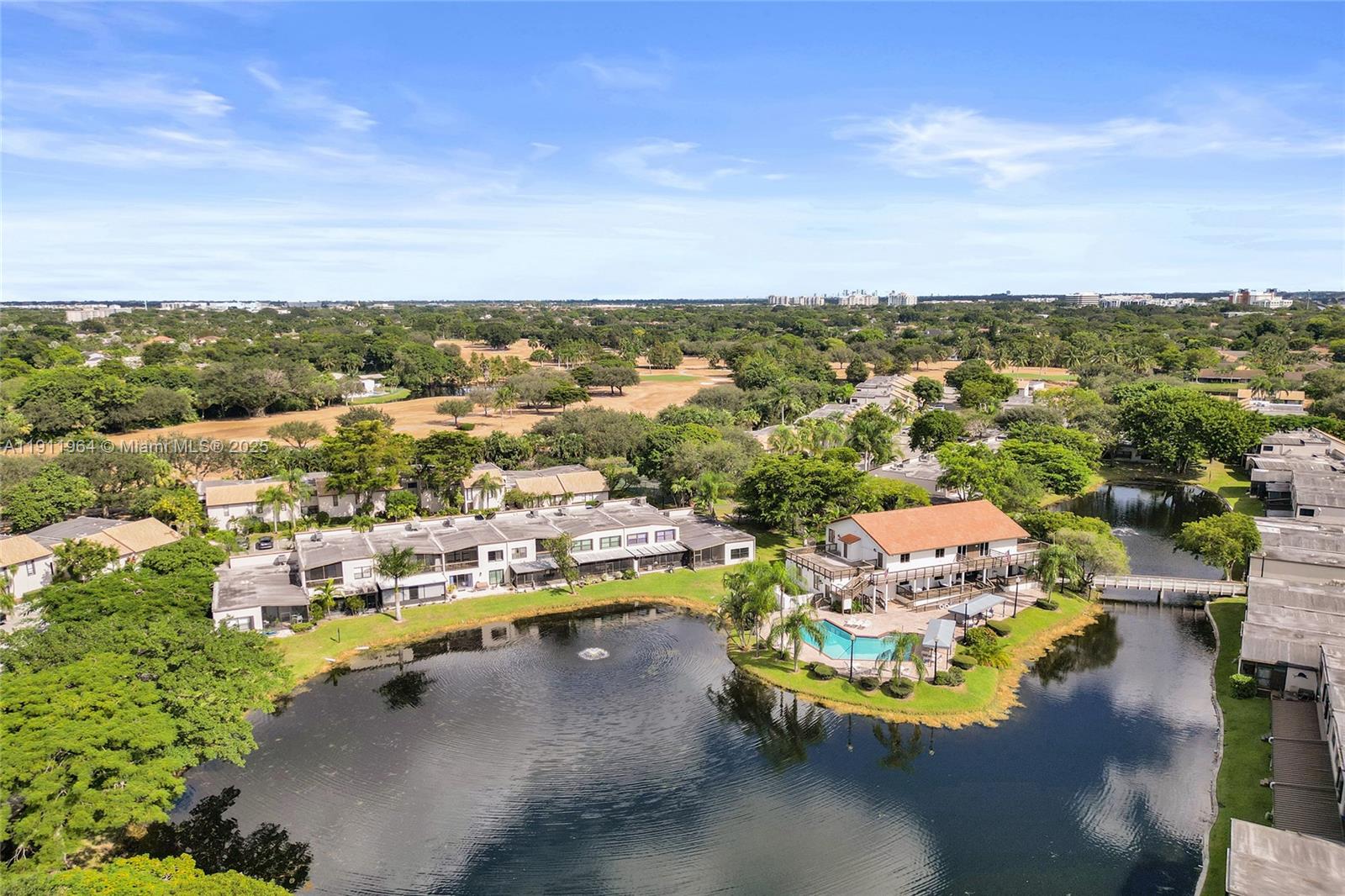 TRELLISES 5A CONDO - Residential