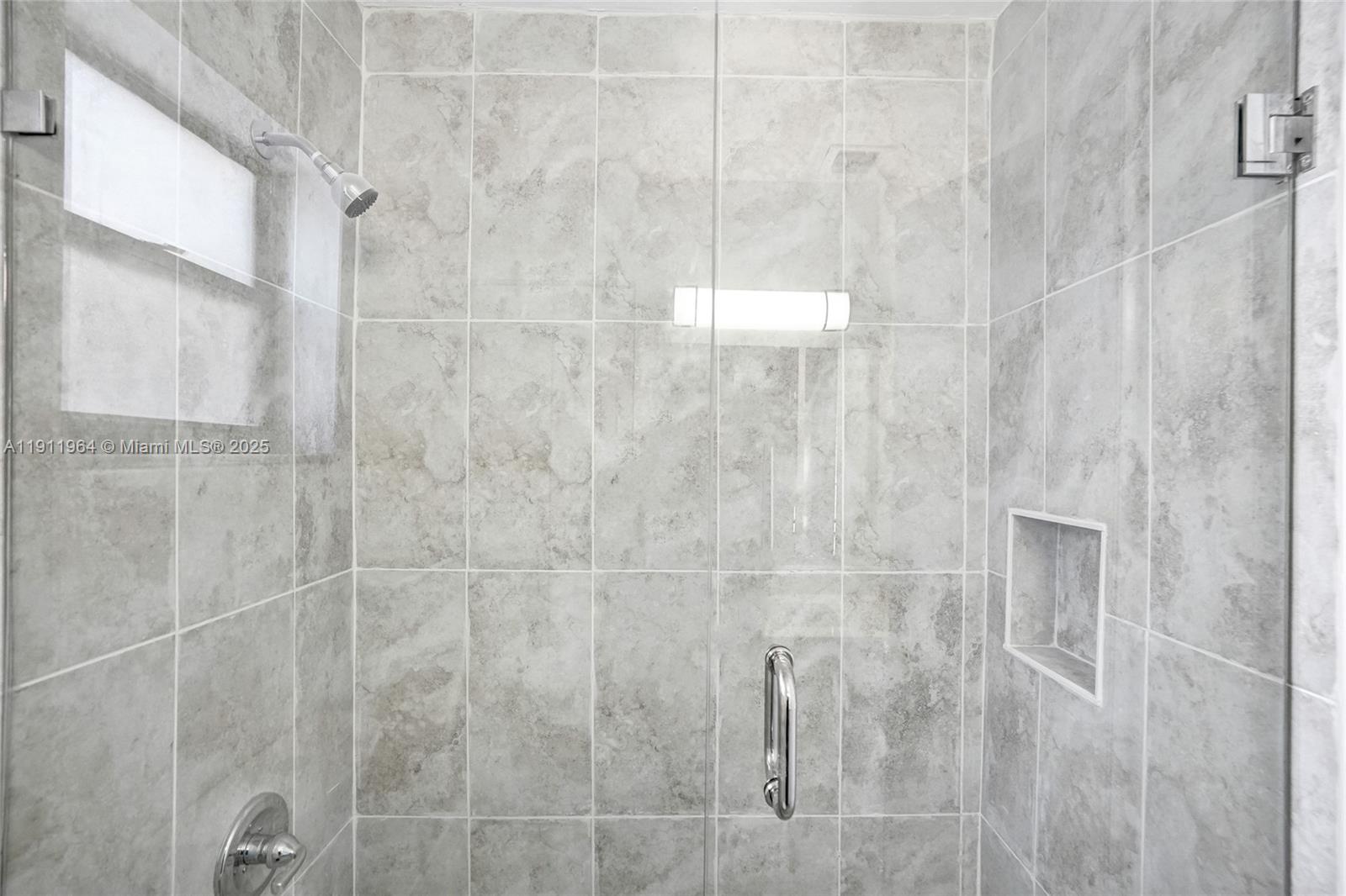 TRELLISES 5A CONDO - Residential