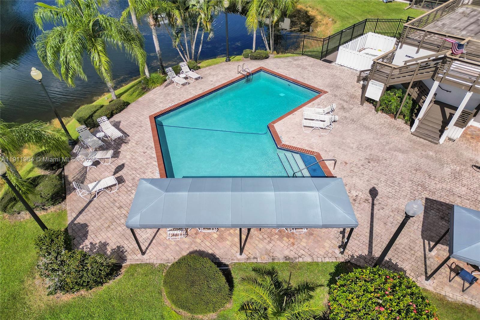 TRELLISES 5A CONDO - Residential