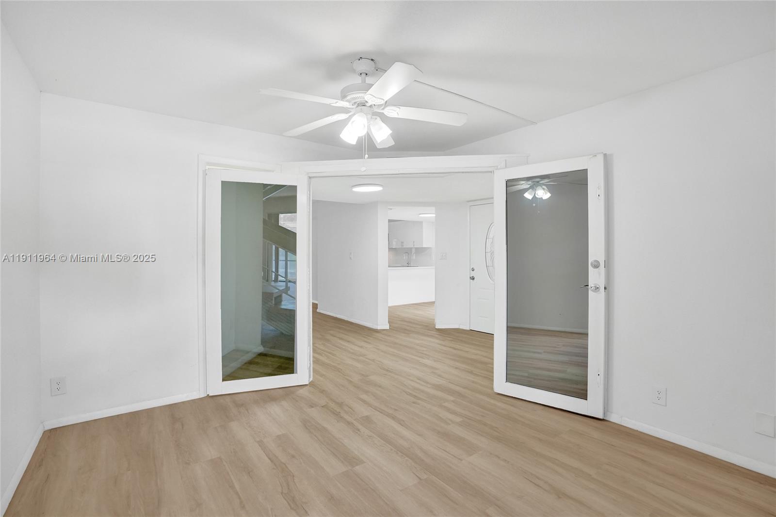 TRELLISES 5A CONDO - Residential