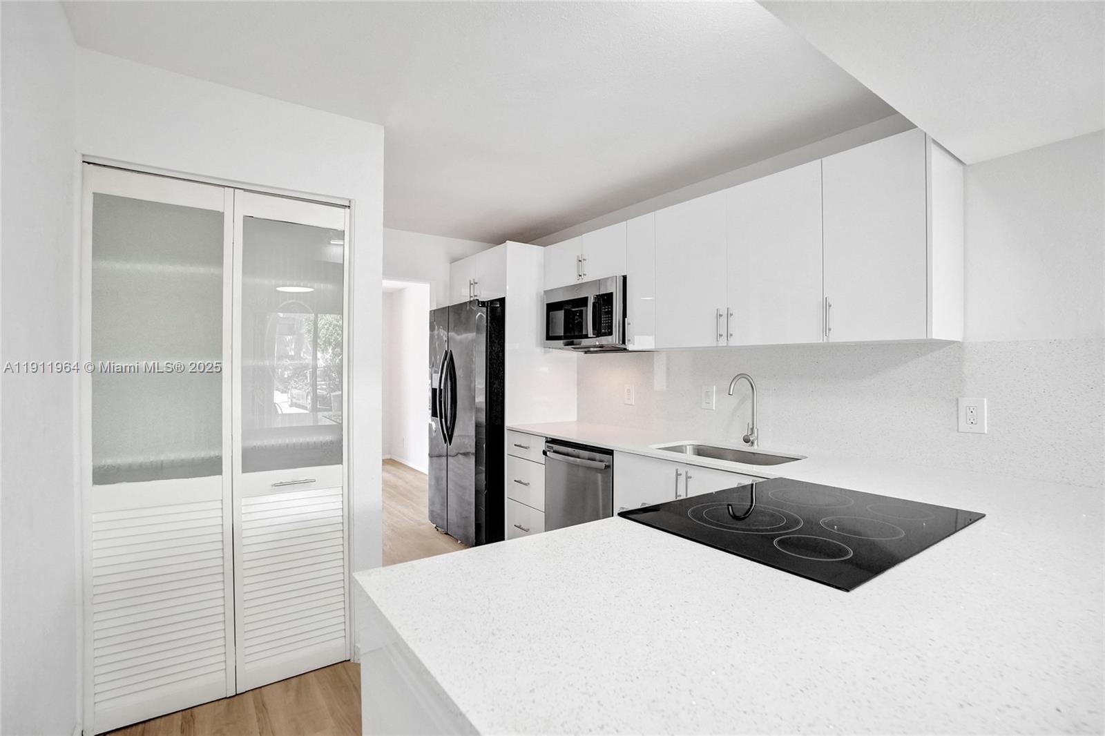 TRELLISES 5A CONDO - Residential