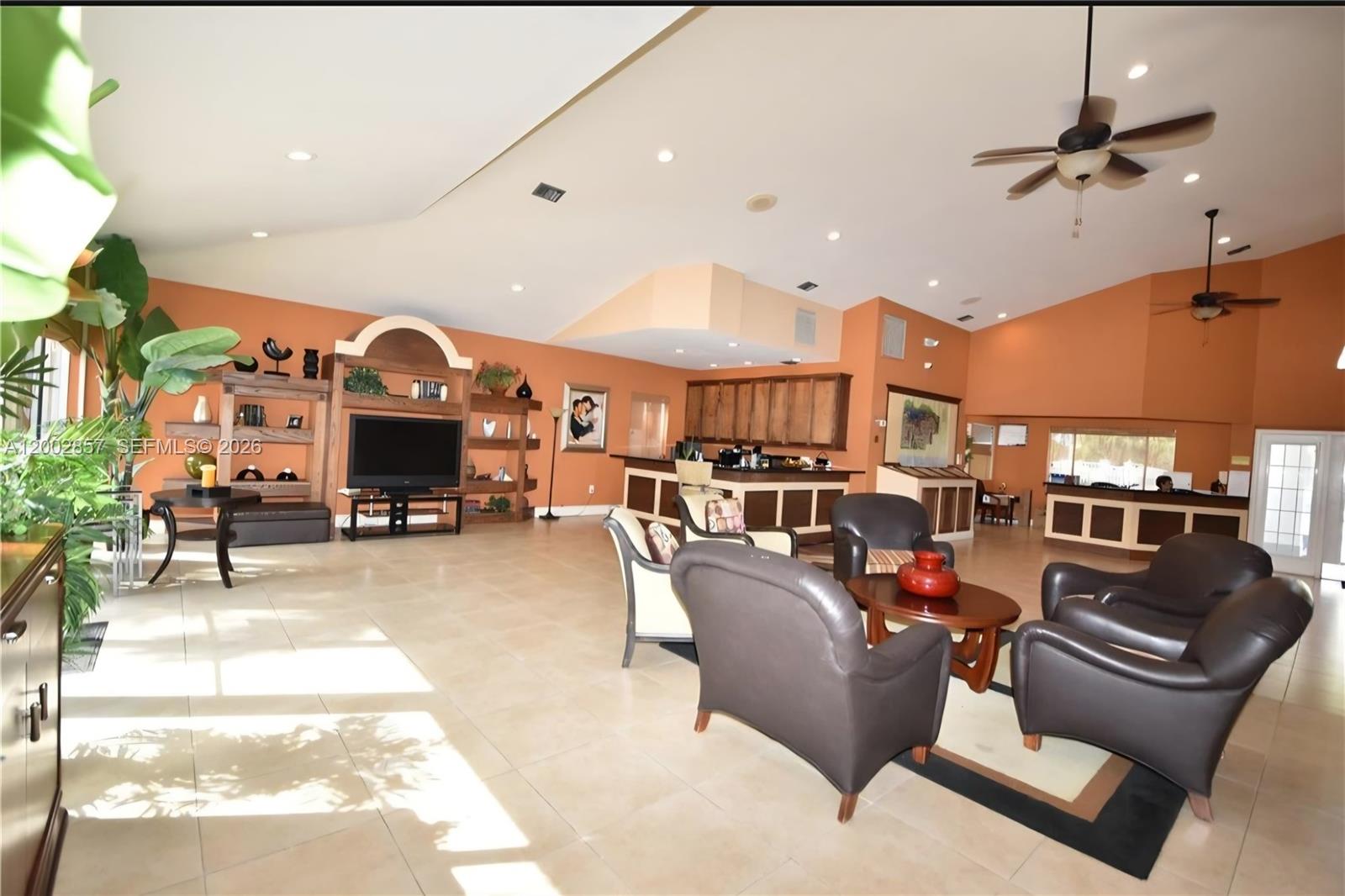 SUN VISTA GARDENS CONDO - Residential