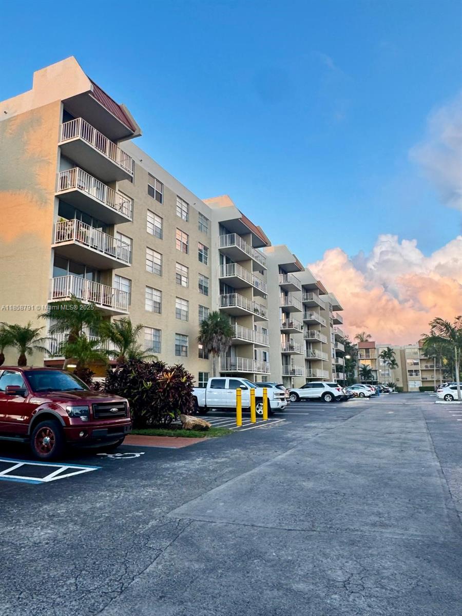 13120 SW 92nd Ave B-PH3