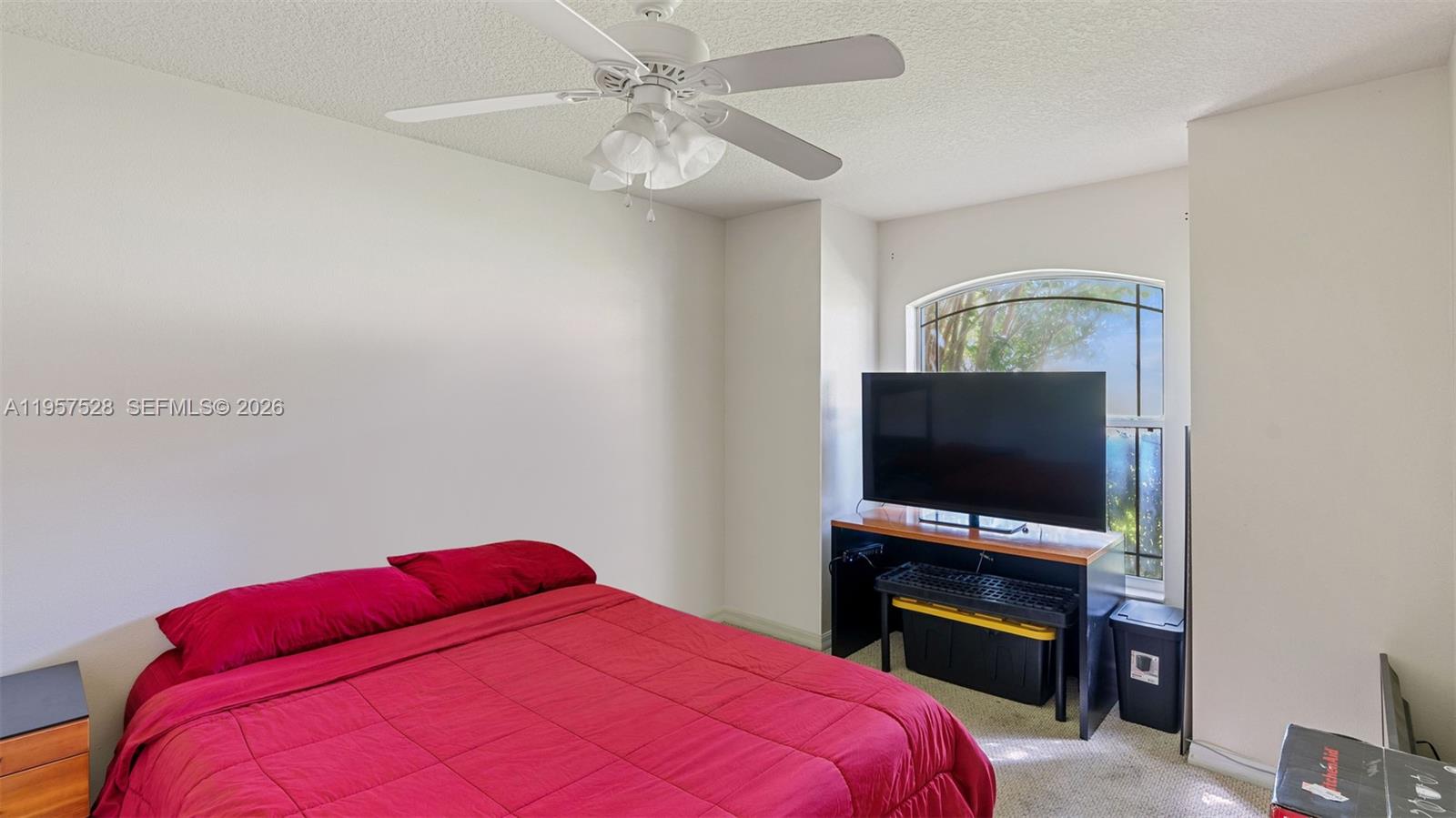 SILVER SPRINGS SHORES - Residential