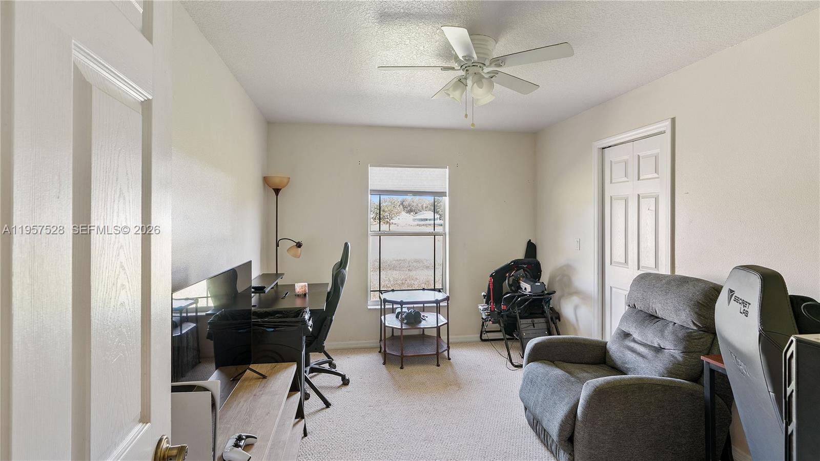 SILVER SPRINGS SHORES - Residential