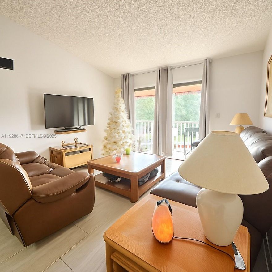 Beautifully remodeled 2/2 condo with open concept. Move in ready for any first time home buyer or investor. No detail was left out. Property is currently tenant occupied on a month to month basis. Low HOA cost and fast approval process.