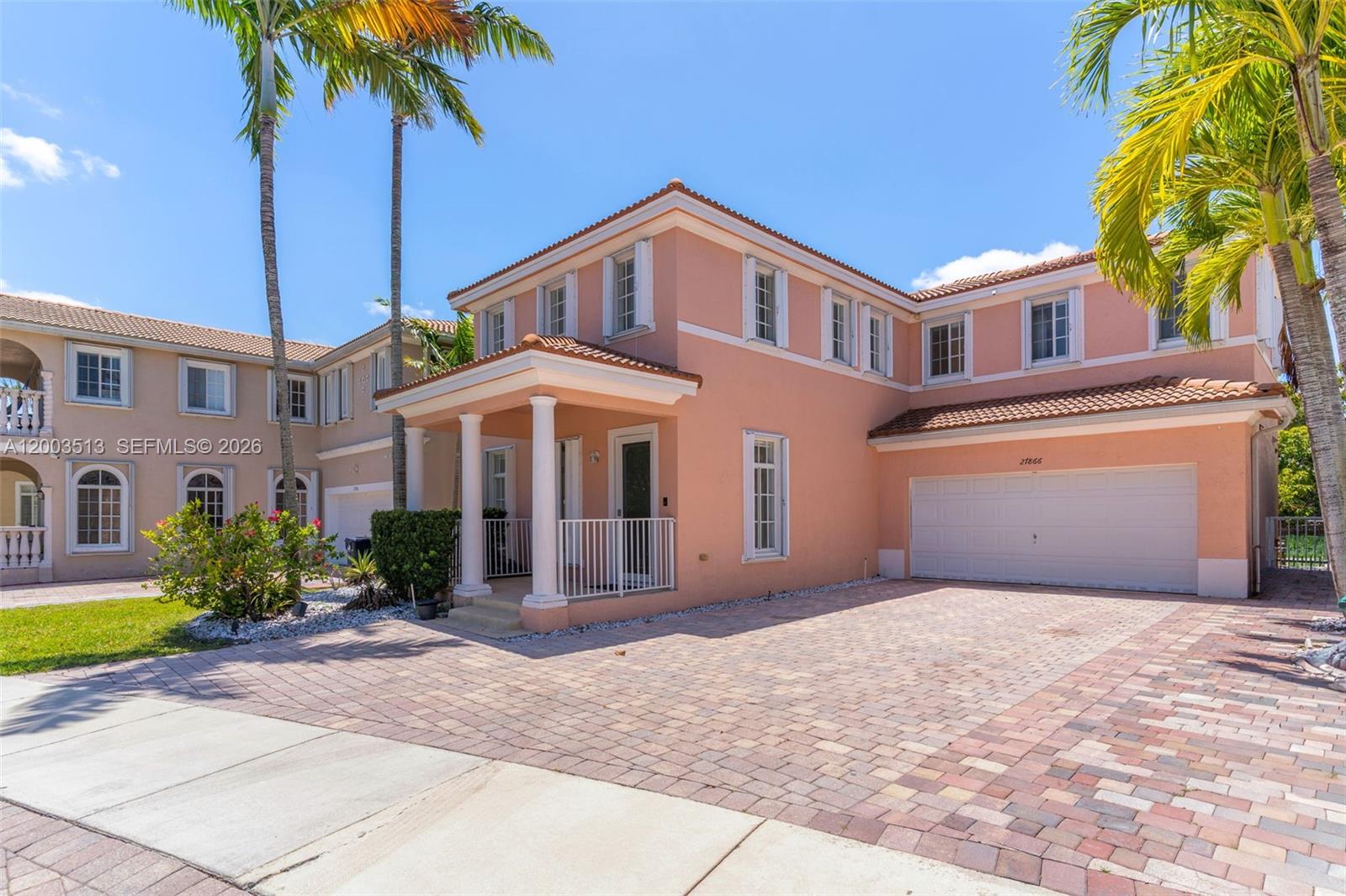 MANDARIN LAKES - Residential