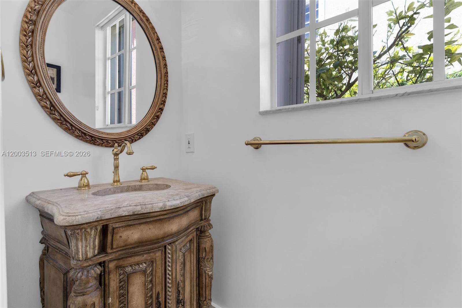 MANDARIN LAKES - Residential