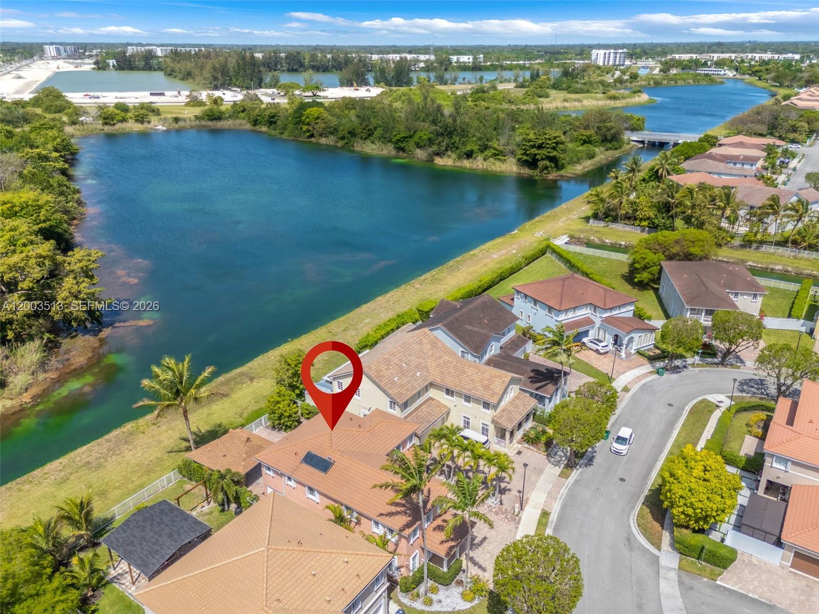 MANDARIN LAKES - Residential