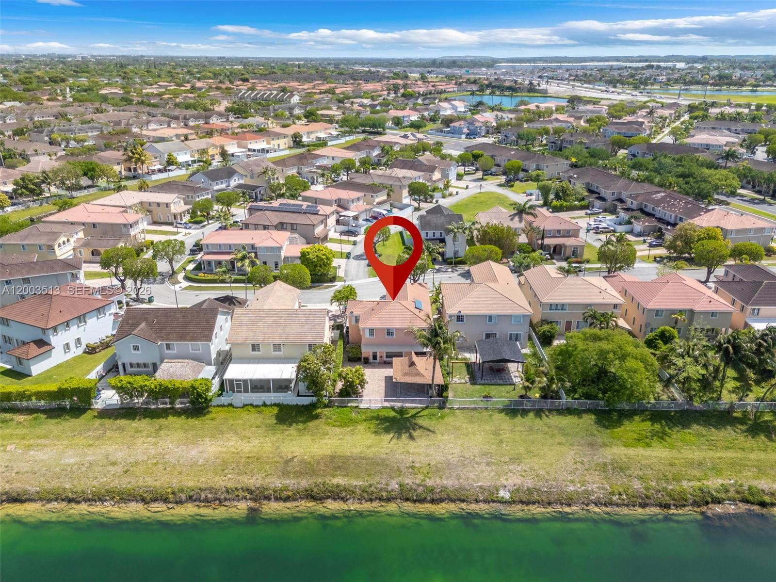 MANDARIN LAKES - Residential