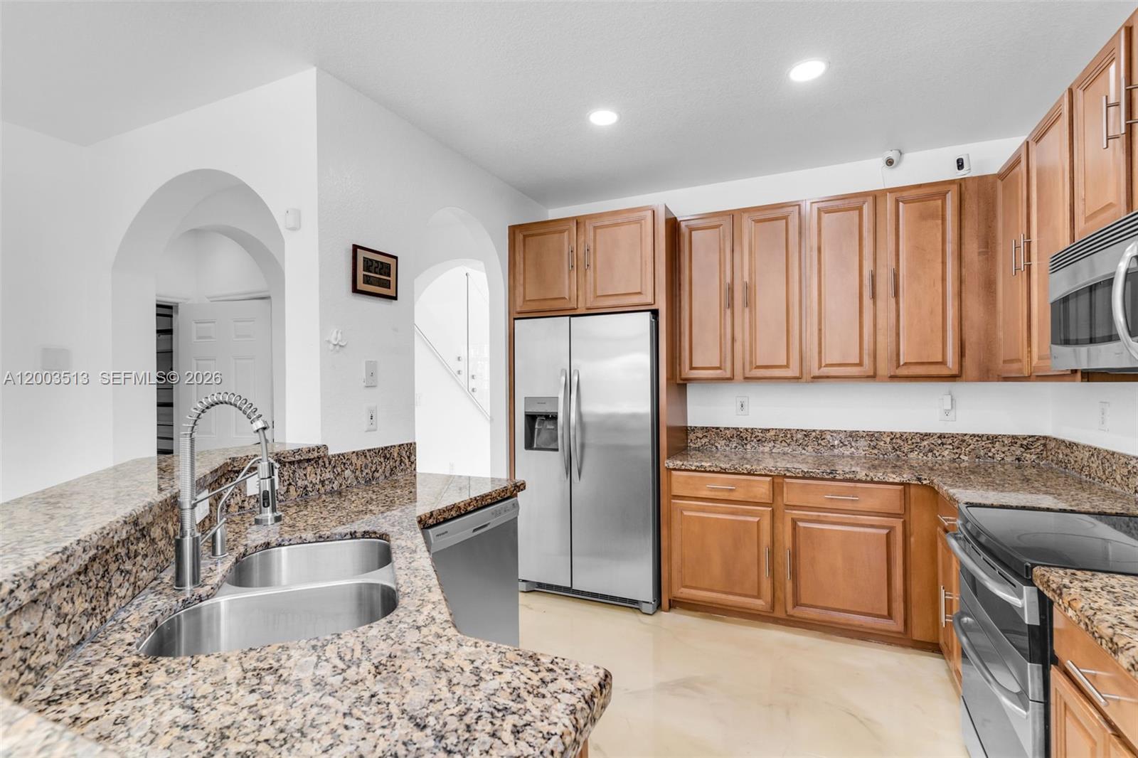 MANDARIN LAKES - Residential