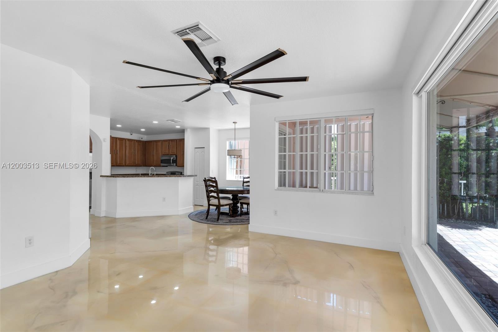 MANDARIN LAKES - Residential