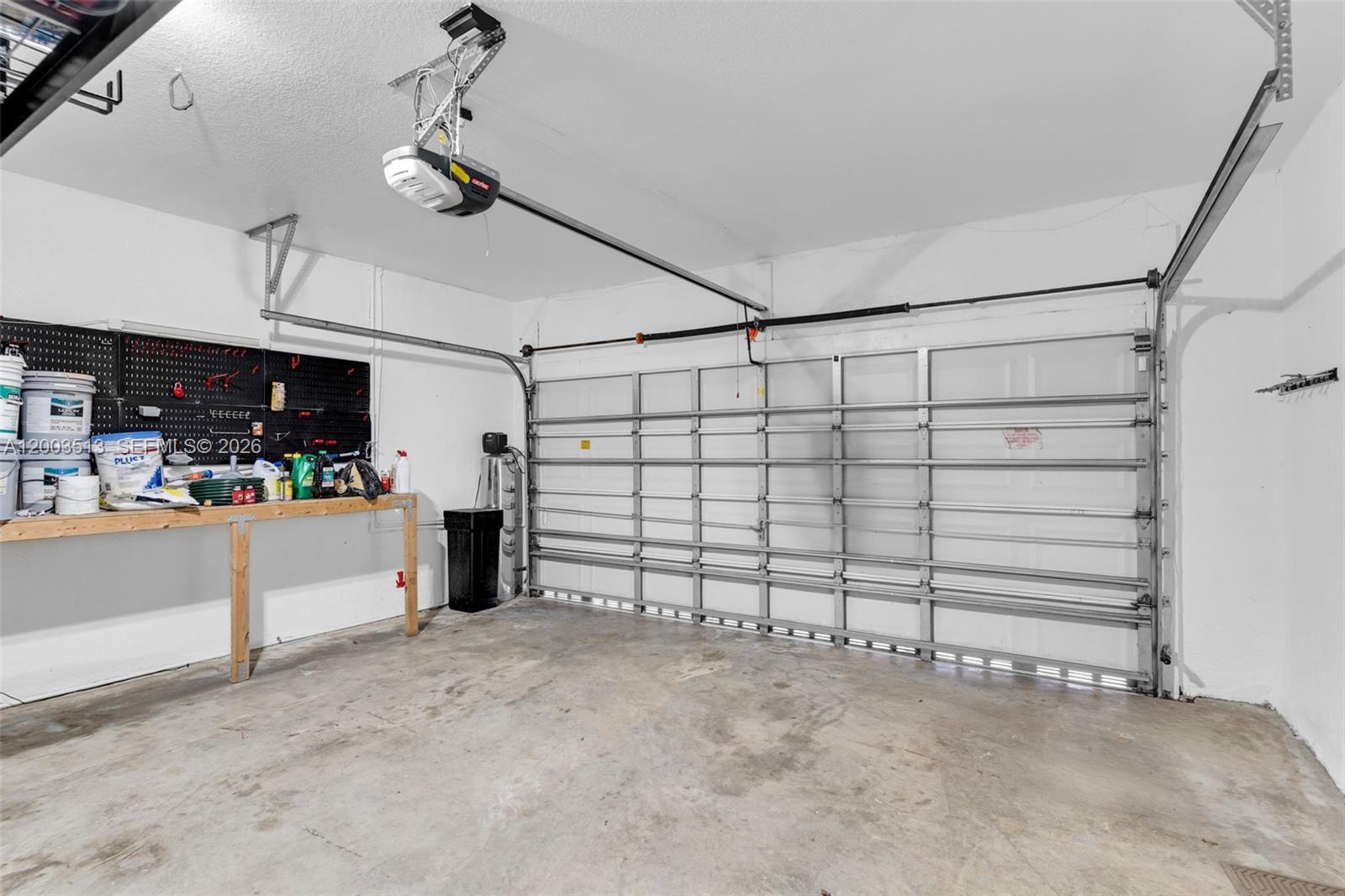 MANDARIN LAKES - Residential