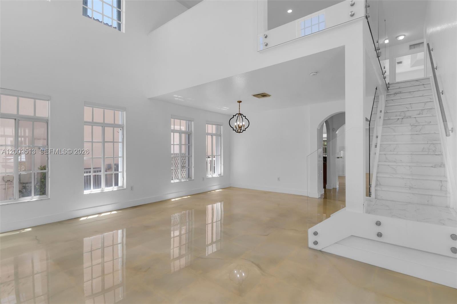 MANDARIN LAKES - Residential