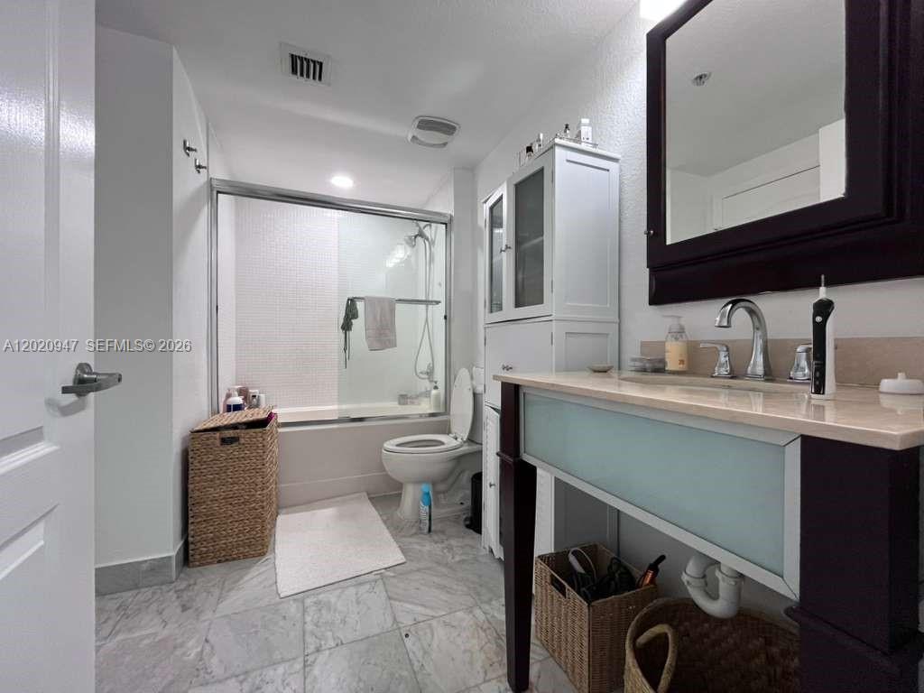 MOON BAY OF MIAMI CONDO - Residential
