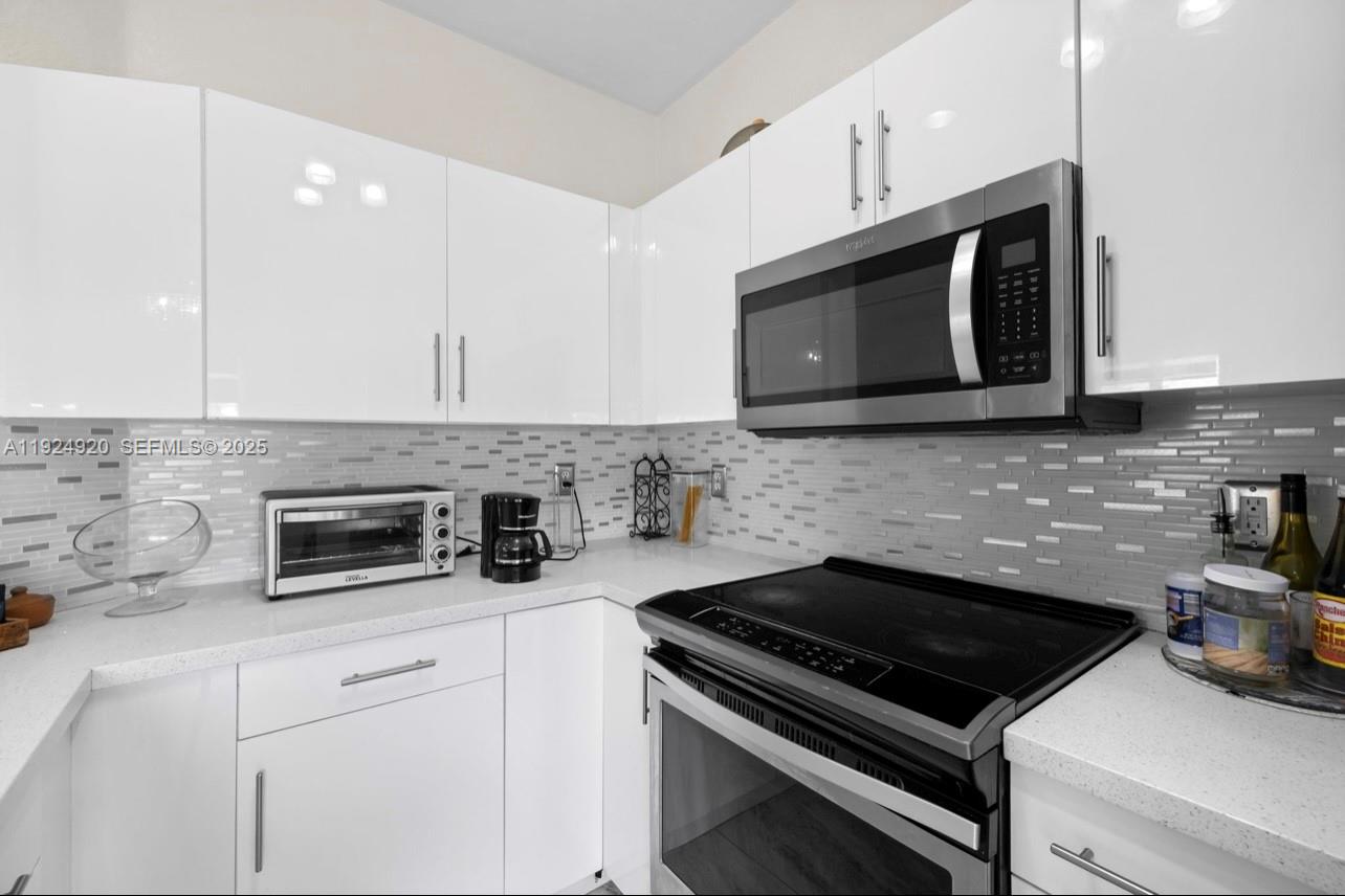 LEEWARD AT ISLANDS AT DOR - Residential