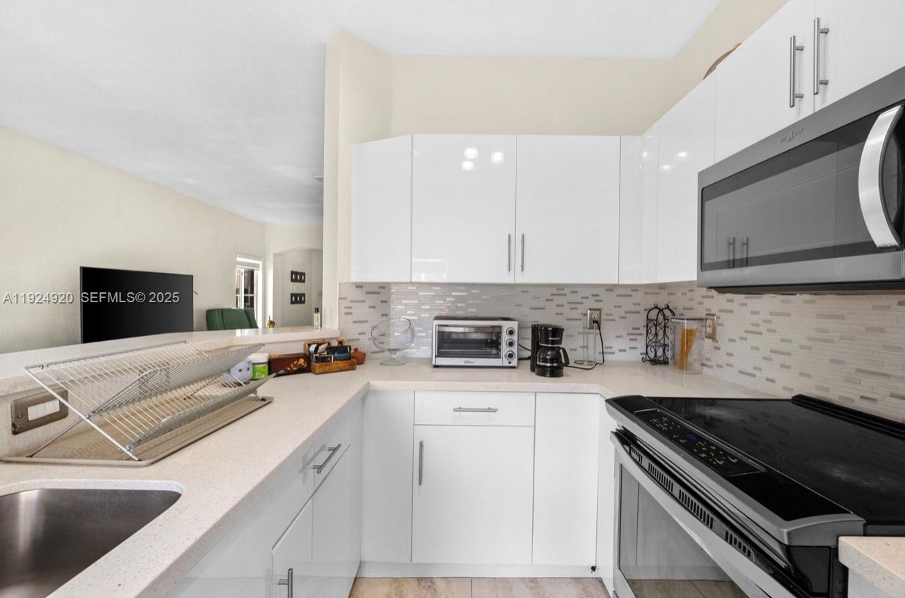 LEEWARD AT ISLANDS AT DOR - Residential