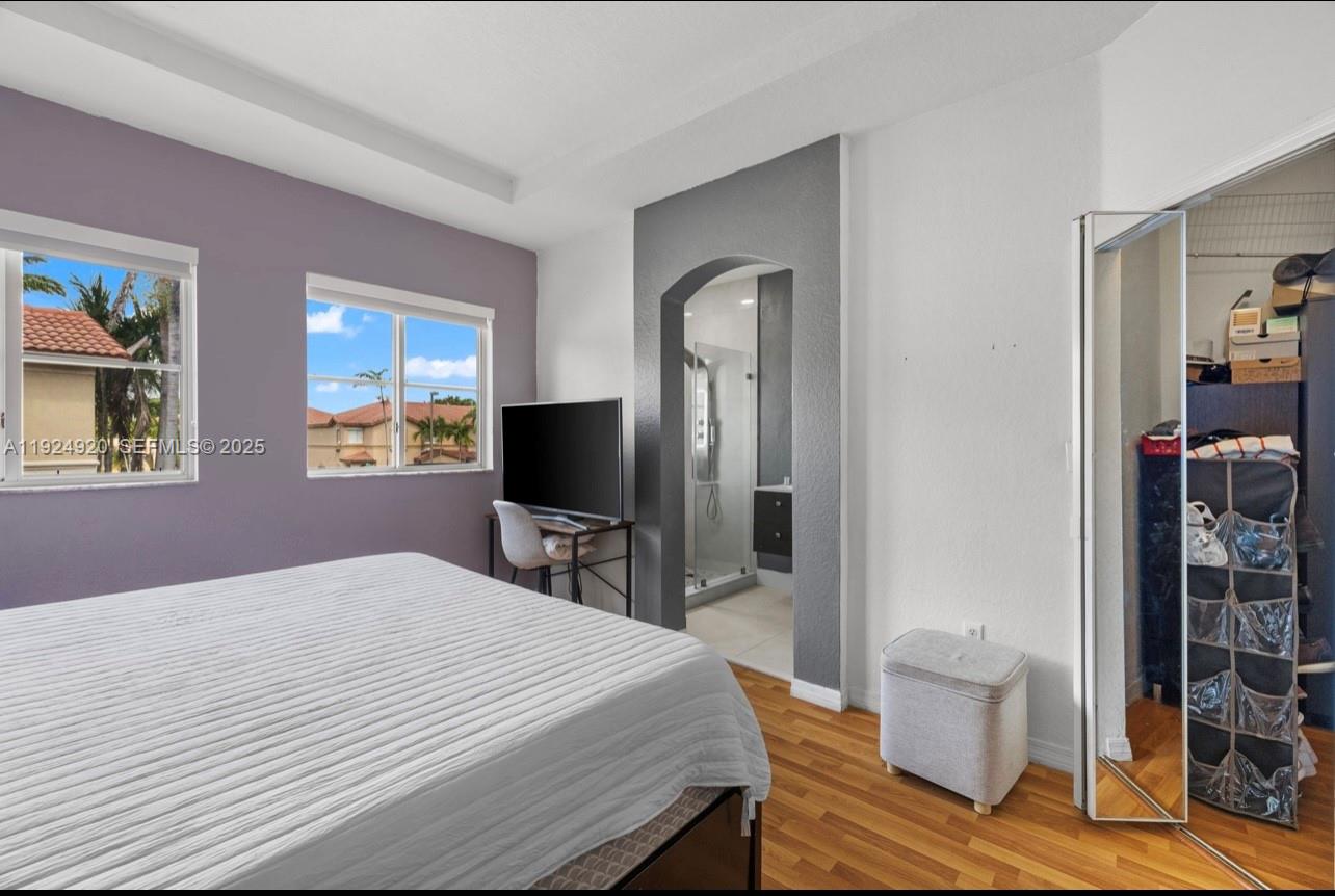 LEEWARD AT ISLANDS AT DOR - Residential