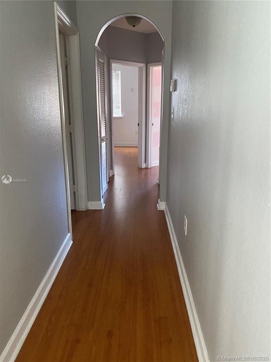 DORAL SOUTHEAST PATIO-HOM - Residential Lease