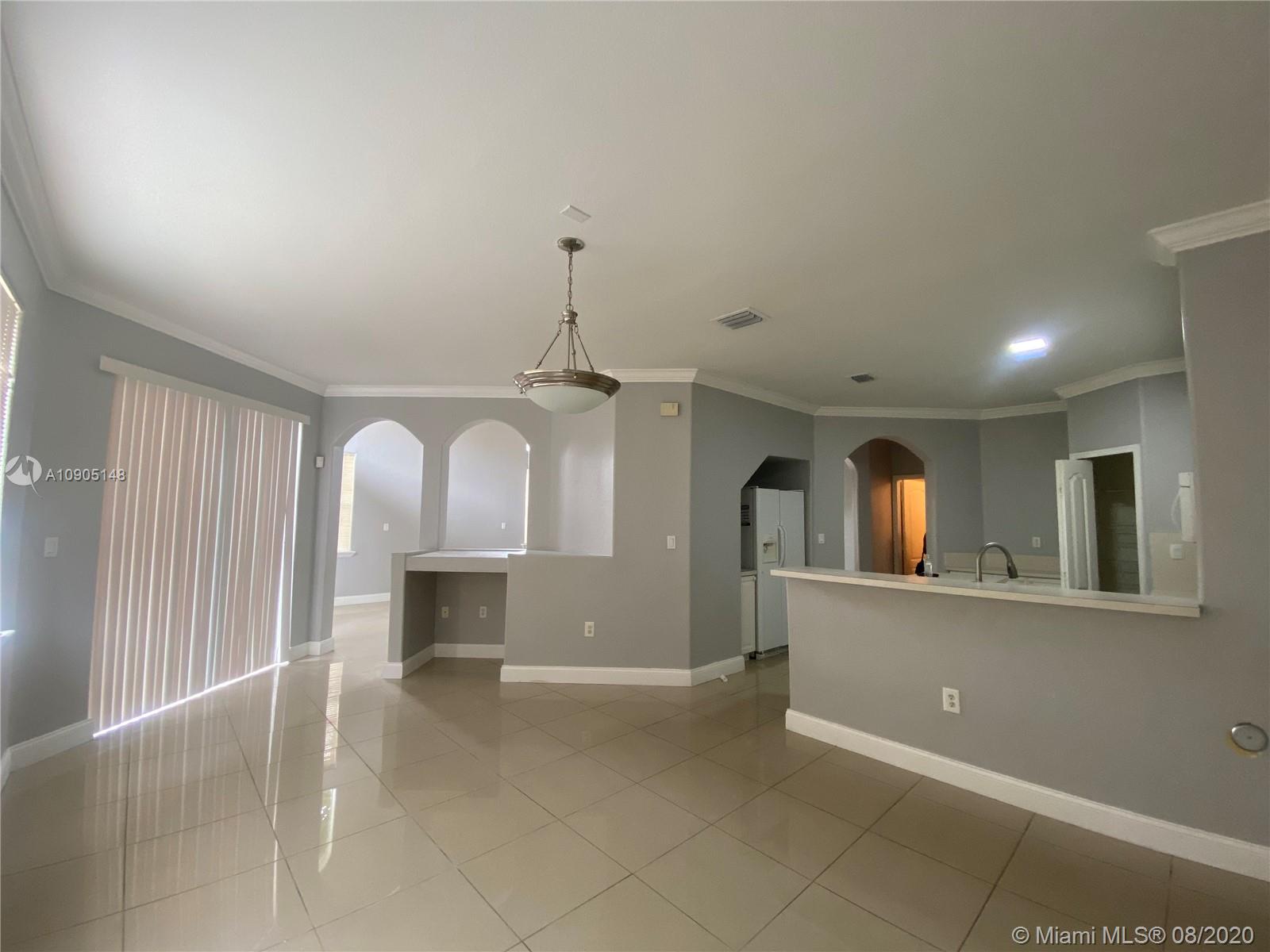 DORAL SOUTHEAST PATIO-HOM - Residential Lease