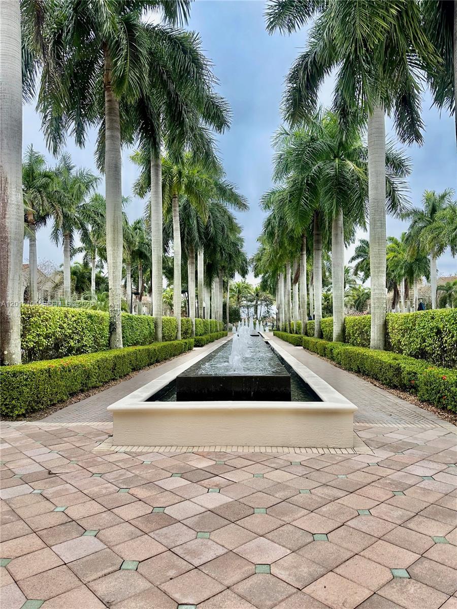 VILLA BIARRITZ CONDO - Residential