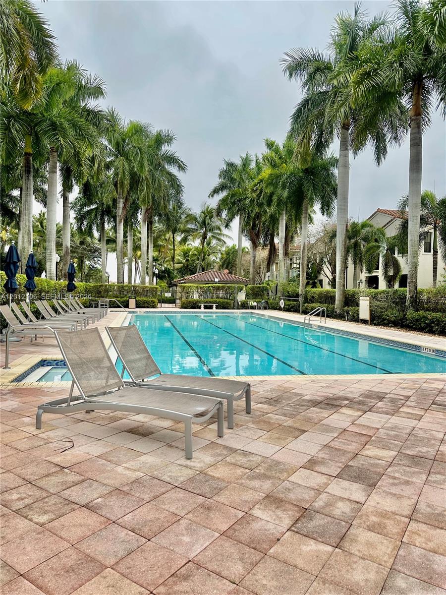 VILLA BIARRITZ CONDO - Residential